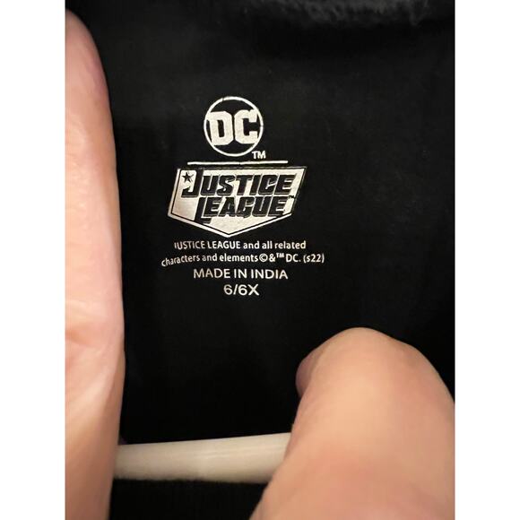 DC Justice League Batman Girls 6/6X Glitter Tee - Picture 3 of 5